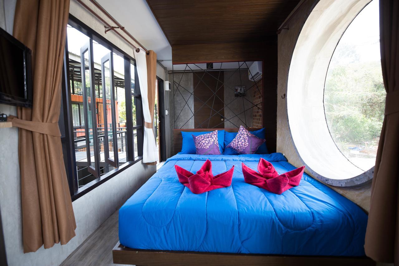 Готель Baan Rom Talay Made' Koh Samet Екстер'єр фото