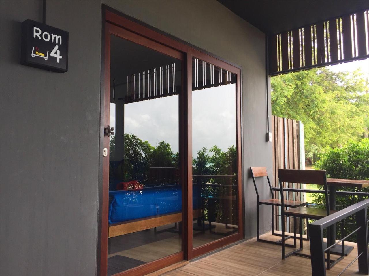 Готель Baan Rom Talay Made' Koh Samet Екстер'єр фото